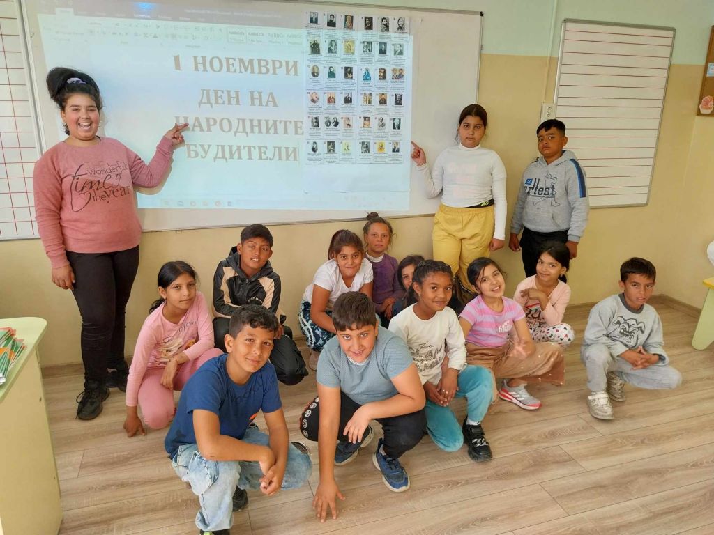 В навечерието на Деня на народните будители третокласниците си припомниха делото на българските просветители, книжовници и революционери 5