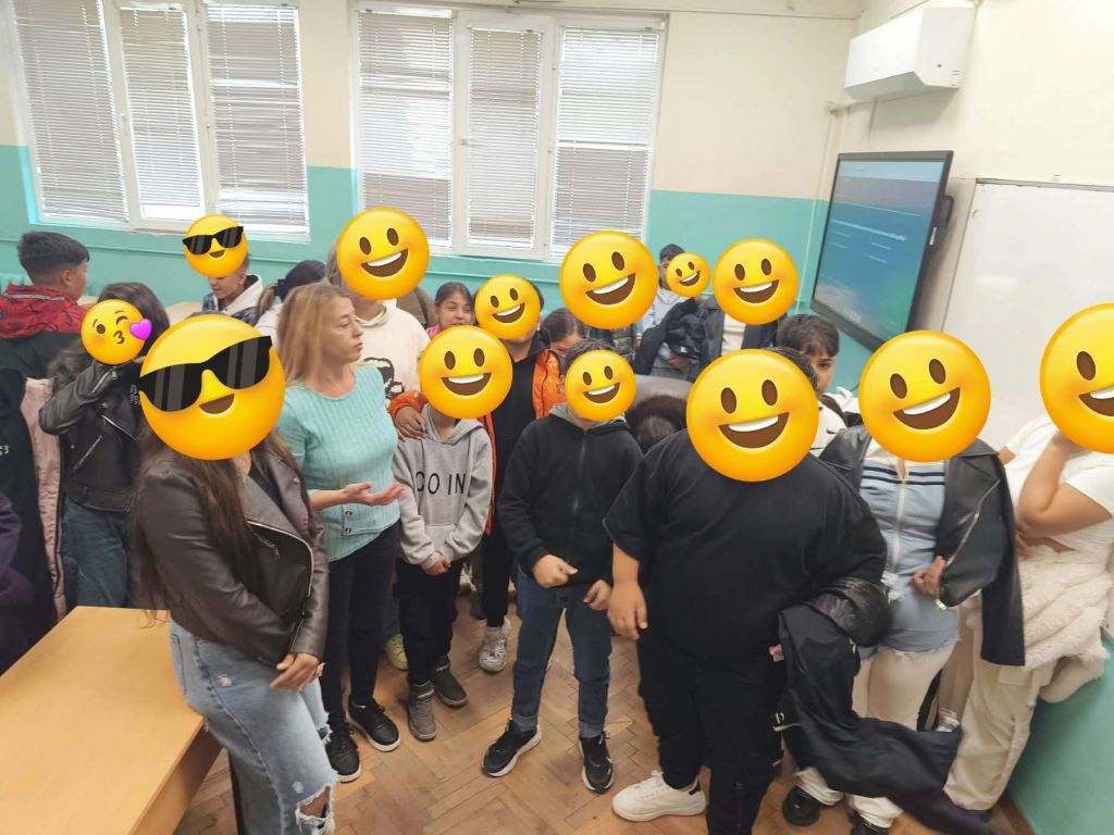 "Месец на онлайн безопасността в училище"